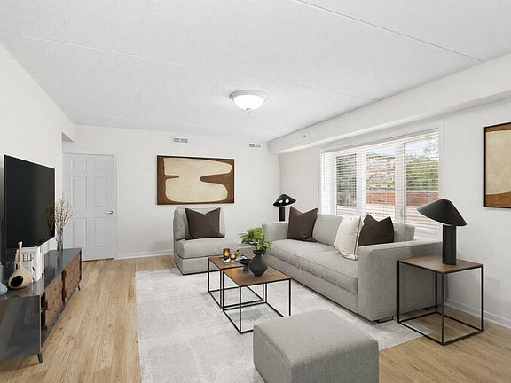 5th image of 365 Graceland Ave Unit 205A