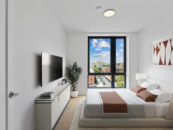 865 Rogers Avenue image 1 of 6