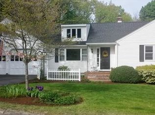 8 Karen Ave, Shrewsbury, MA 01545