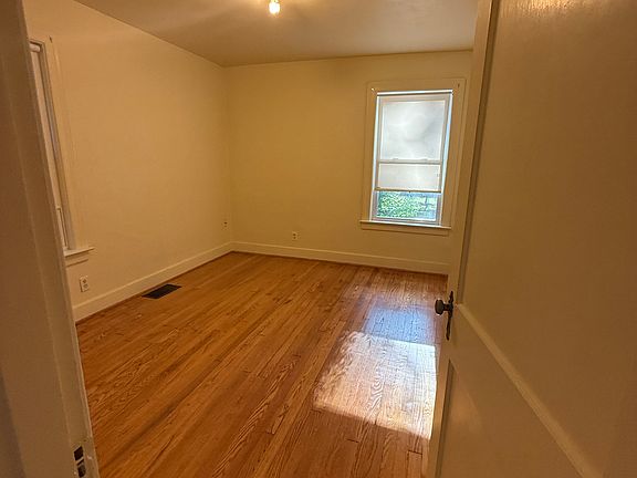Entry to bedroom