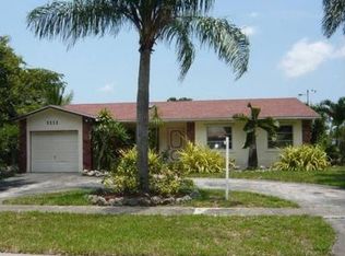 1111 NW 93rd Ave, Pembroke Pines, FL 33024