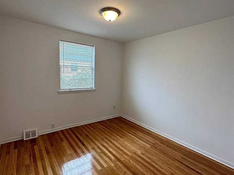 435 Rennard St #2 — Photo 7