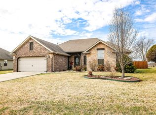 6109 N 19th Ave, Ozark, MO 65721