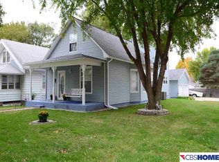 2736 N 64th St, Omaha, NE 68104