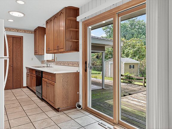 5th image of 8408 Rich Ave S