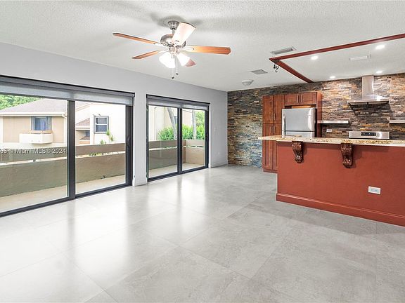 3rd image of 3029 E Missionwood Cir #D-iii