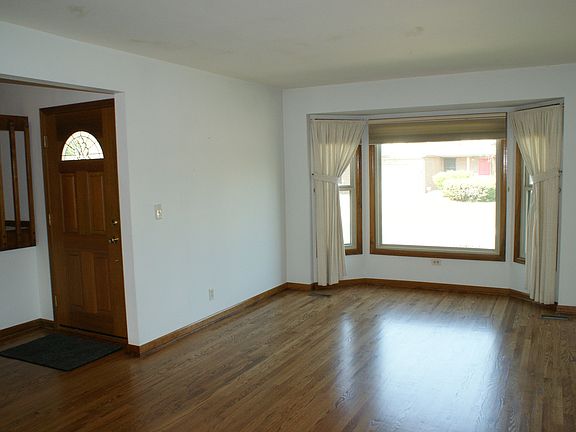 Living Room, Bay Window