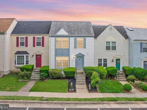13821 Laura Ratcliff Ct, Centreville, VA 20121