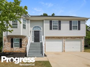 118 Remington Place Dr, Dallas, GA 30157