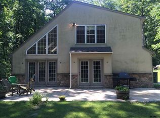 335 Green Valley Rd, York, PA 17403