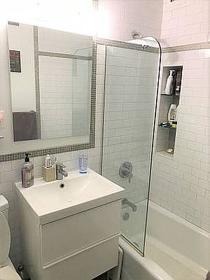 3rd image of 100 W 93rd St APT 30