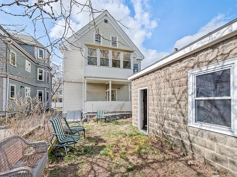 28 Magnolia St #1 — Photo 9