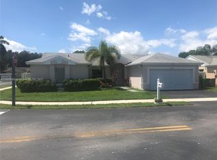 4041 SW 72nd Dr, Davie, FL 33314