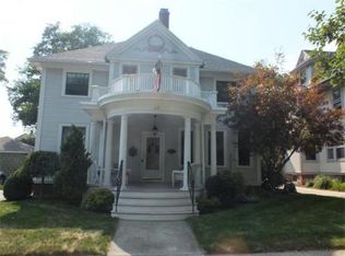 68 Washington Rd, Springfield, MA 01108