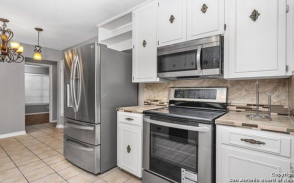 2nd image of 1711 Farwell Dr