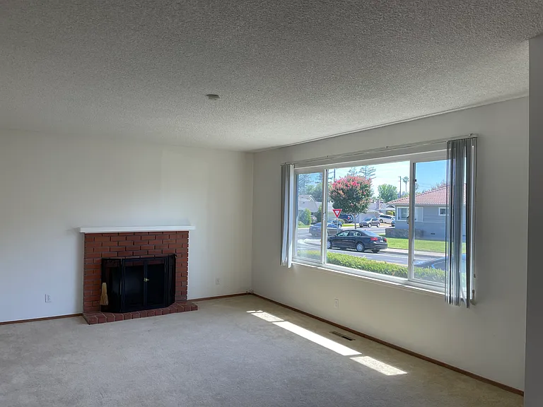 760 Harvard Ave #1 — Photo 2