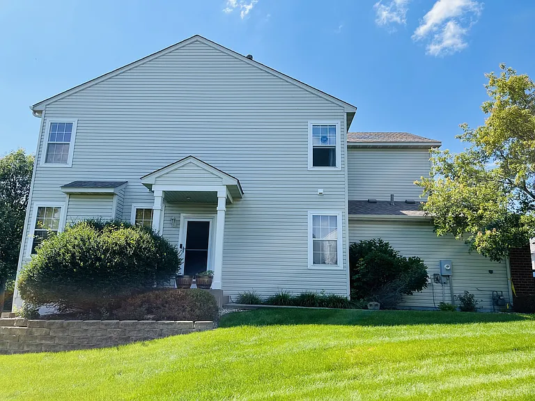 5115 Holly Ln N #1 — Photo 1