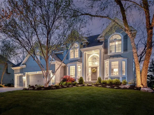 14340 Canterbury St, Leawood, KS 66224
