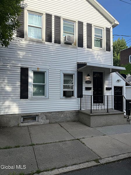 3rd image of 404 8th Street