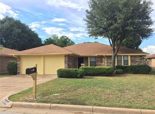 3932 Windhaven Rd, Fort Worth, TX 76133