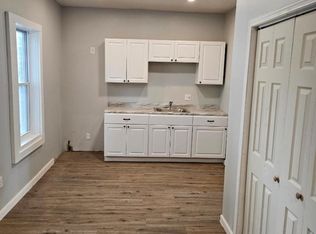 1169 E 58th St #4, Cleveland, OH 44103