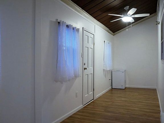 3rd image of 1118 Foulkrod St #1