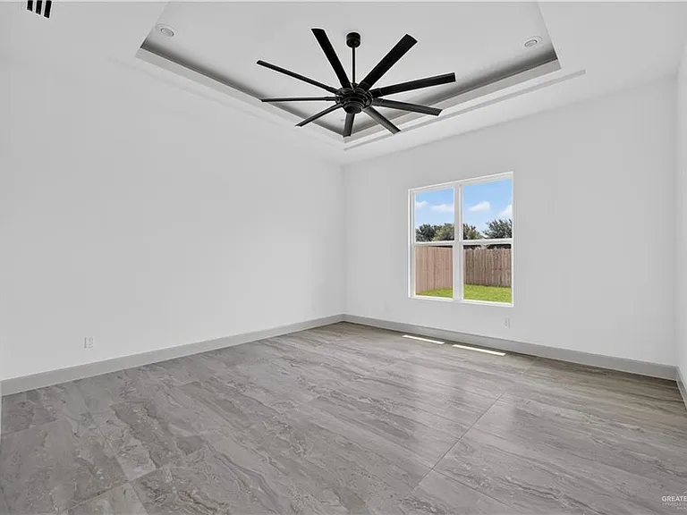 1017 Dolores St — Photo 19