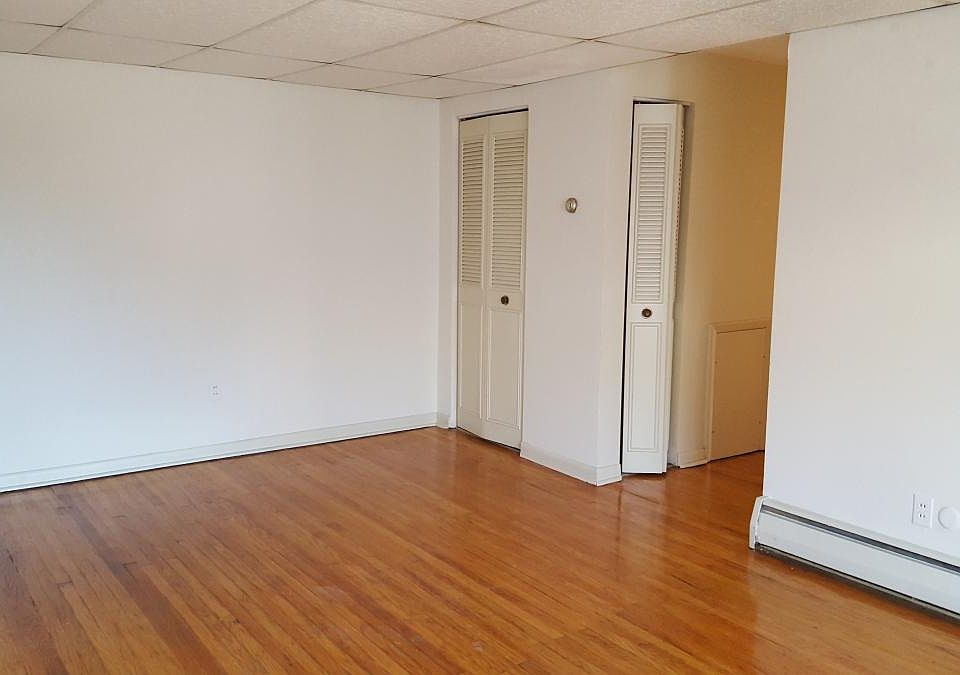 2nd image of 350 Morgan Ave #A