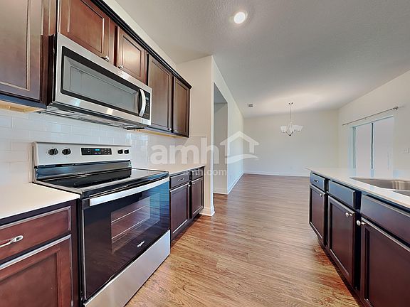 3rd image of 20397 Calla Lily Dr