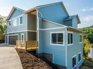 44 Barebridge Hills Dr, Asheville, NC 28804