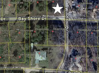 1 Bayshore Dr #1, Lead Hill, AR 72644