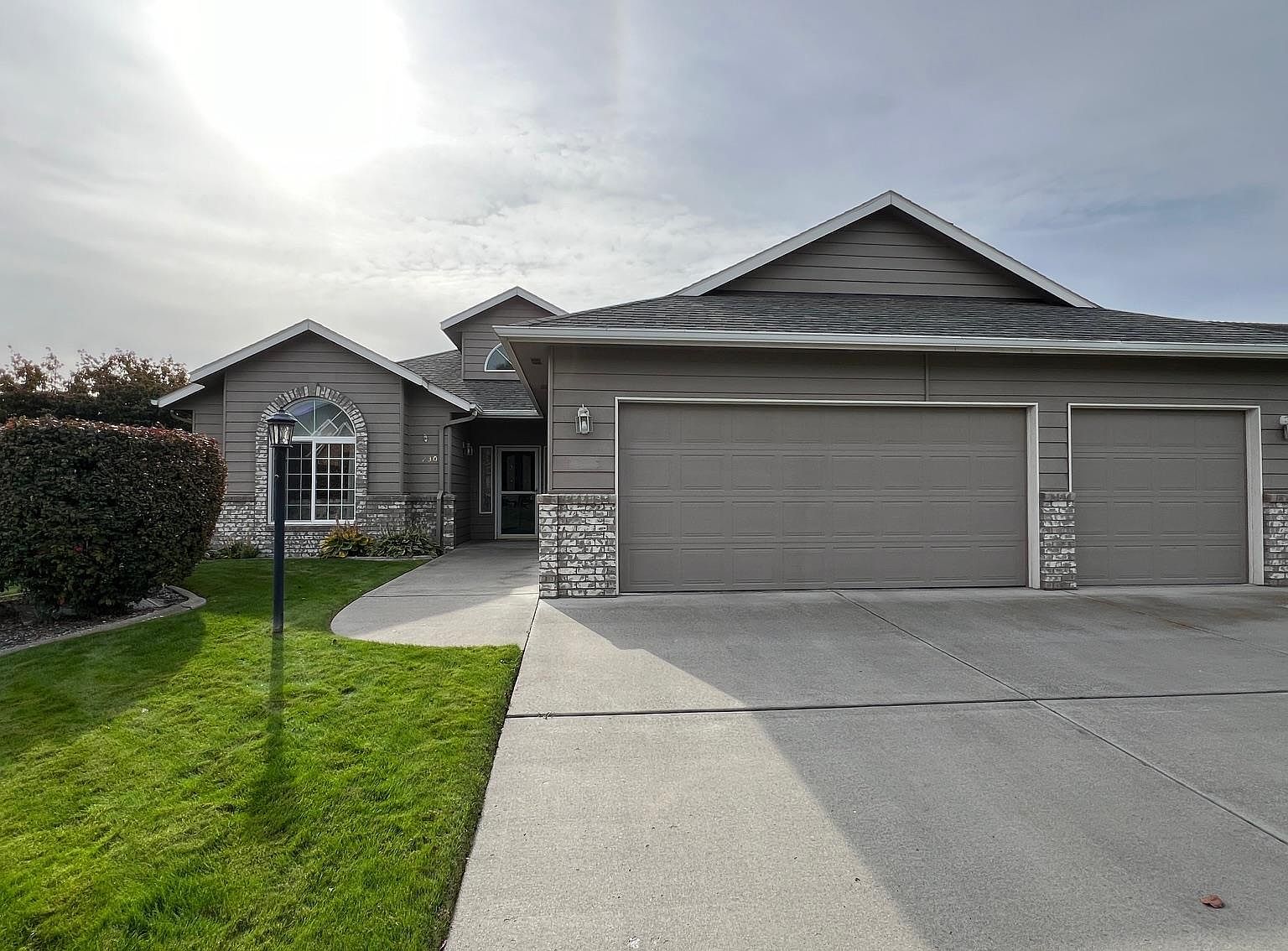 230 Sun Willows Blvd