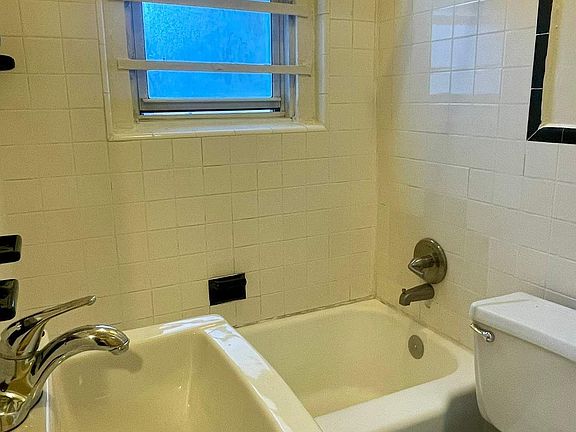 4th image of 2270 Broadway APT 2B