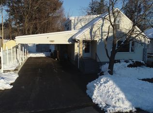 15 Edgewater Ave #1, Shrewsbury, MA 01545