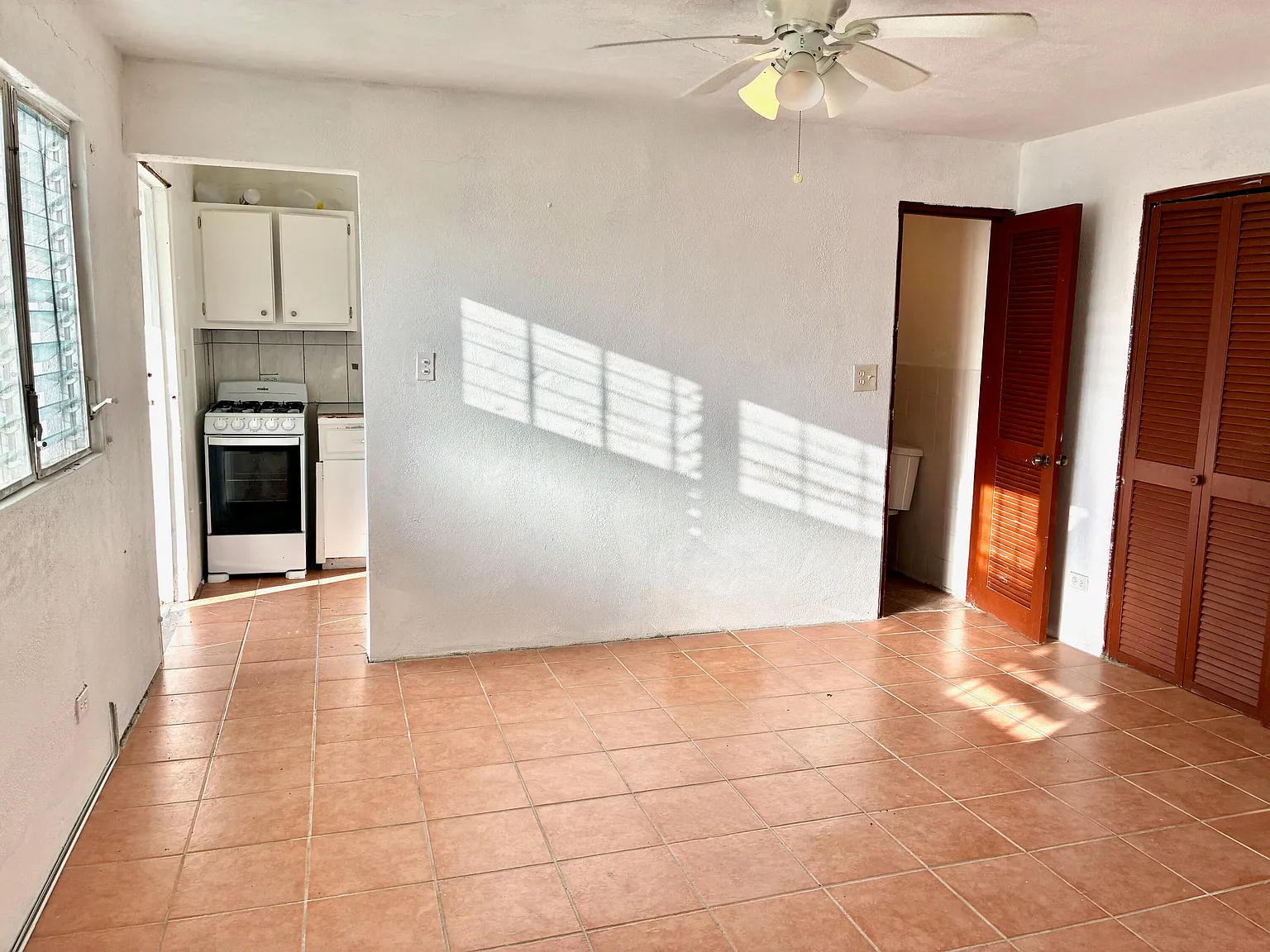 1 bed, $1,350 — Photo 4