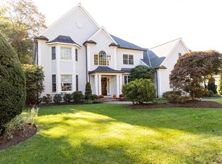 9 Fisher Ave, Wellesley, MA 02482