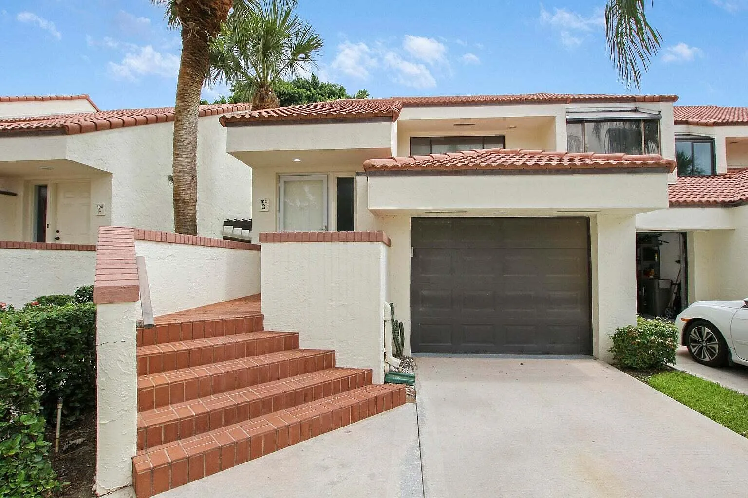 2 bed, 2.0 bath, 1451 sqft, $6,000 — Photo 4
