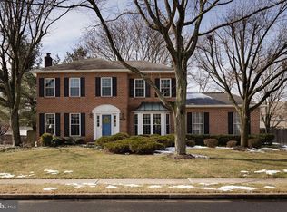521 Heritage Oak Dr, Yardley, PA 19067