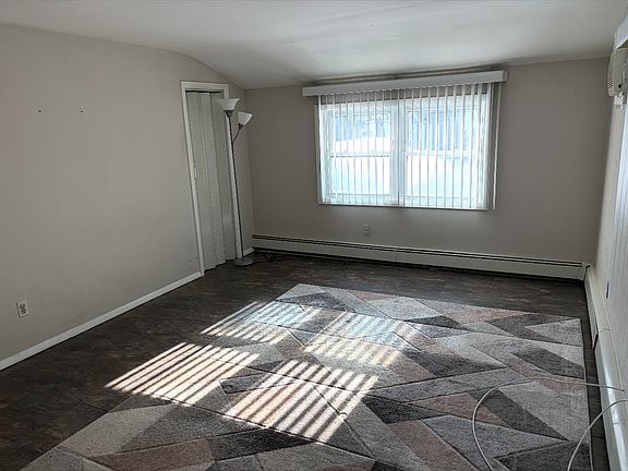 5th image of 2 Carriage Ln #2