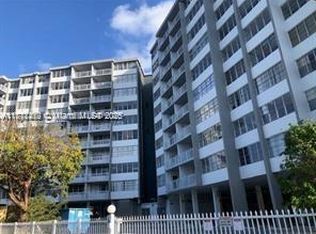 2025 NE 164th St APT 315, North Miami Beach, FL 33162