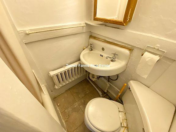 4th image of 58 Anderson St APT 7