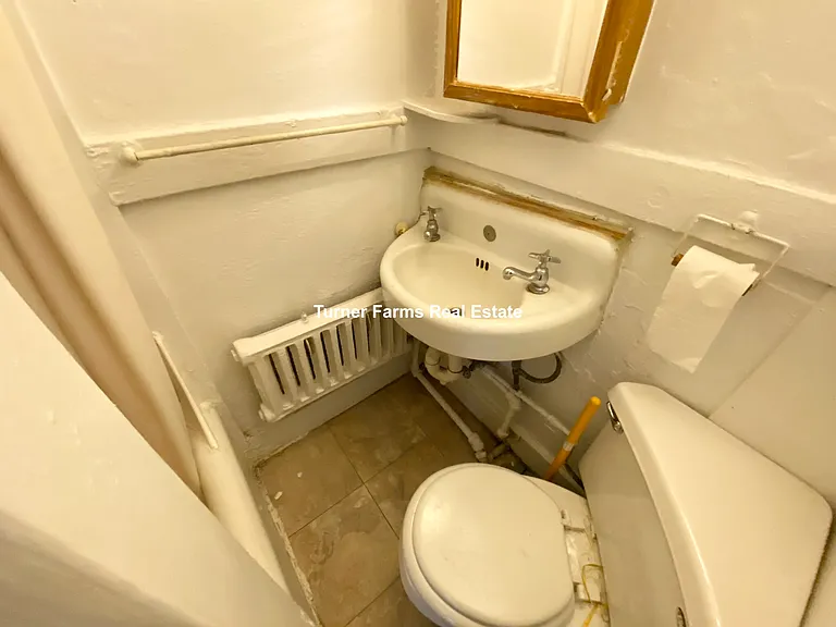 58 Anderson St #7 — Photo 4