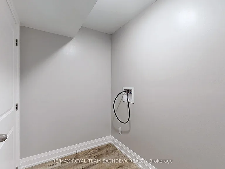 36 Kennett Dr — Photo 19