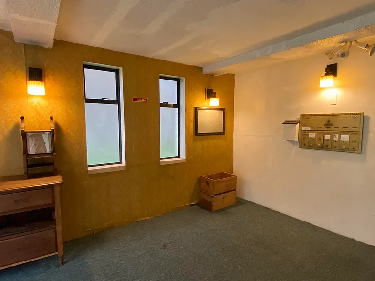 1676 Frances St #6 — Photo 5