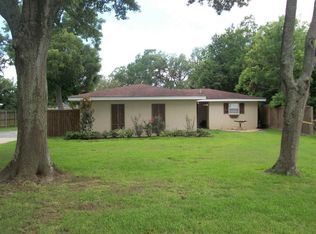 5415 Whitaker St, Groves, TX 77619