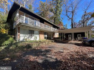 7205 Macarthur Blvd, Bethesda, MD 20816