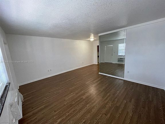 5th image of 1471 NE 170th St APT 224A