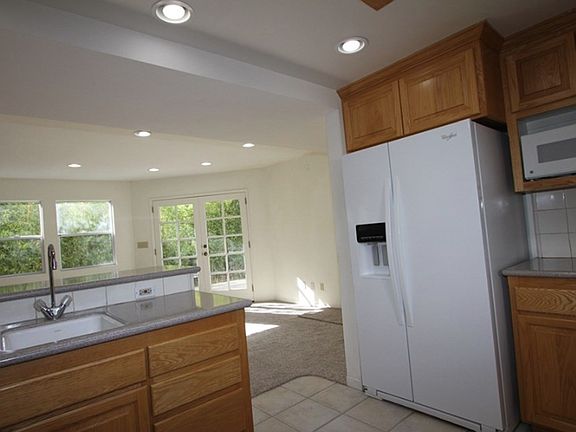 5th image of 67 Chorro St