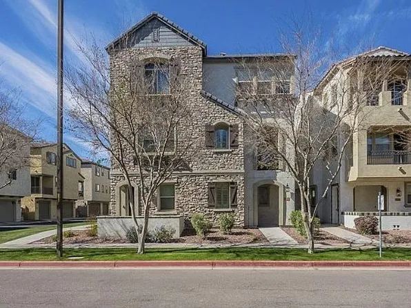 2673 S Balsam Dr, Gilbert, AZ 85295