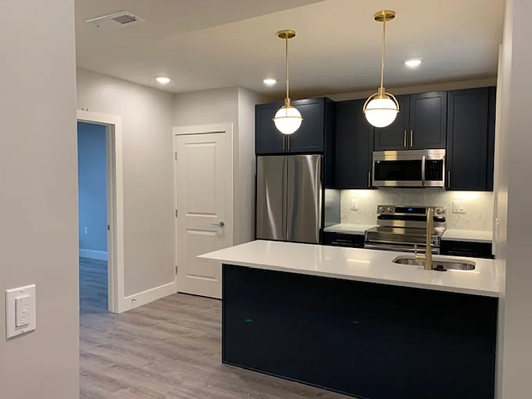1825 Vernon St NW — Photo 9